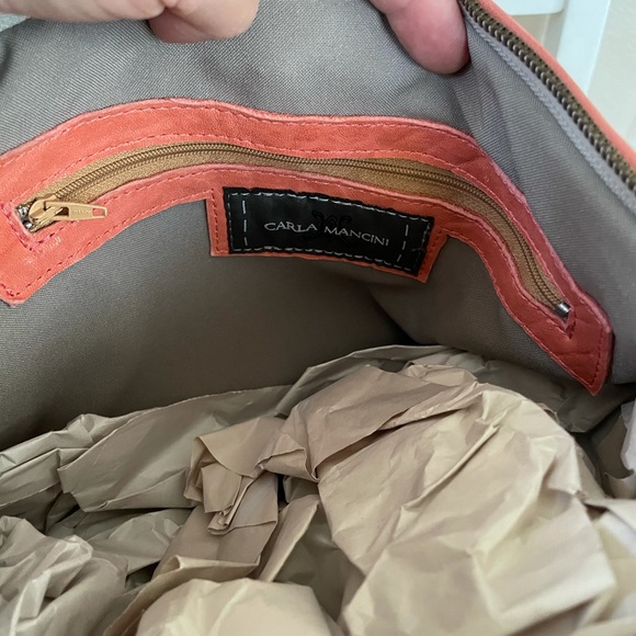 Carla Mancini Kendra Shoulder Bag - Picture 2 of 4